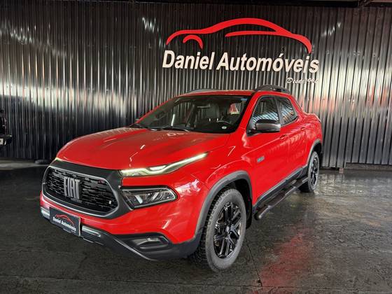 FIAT TORO 2.0 16V TURBO DIESEL ULTRA 4WD AT9 FIAT TORO 2.0 16V TURBO DIESEL ULTRA 4WD AT9
